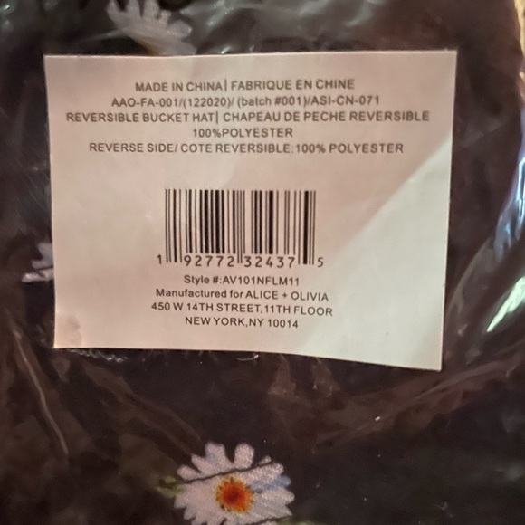 NWT Alice + Olivia Reversible Bucket Hat ~ Black Daisy White One Size - Picture 6 of 7